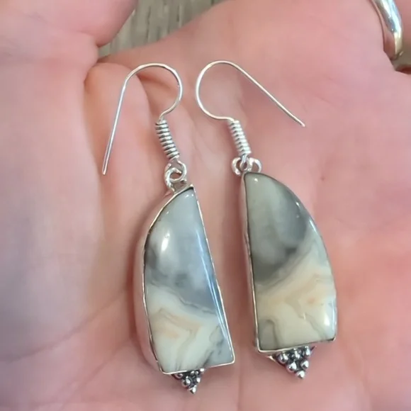 Crazy Lace Agate Gemstone Earrings - Picture 6 of 6